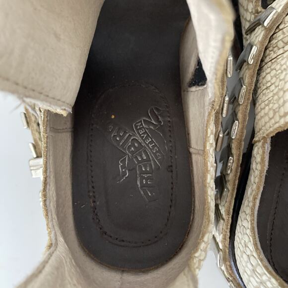 Freebird by Steven Ankle Boot Blade White Snake Embossed Leather Bootie Low 8 - Picture 10 of 12